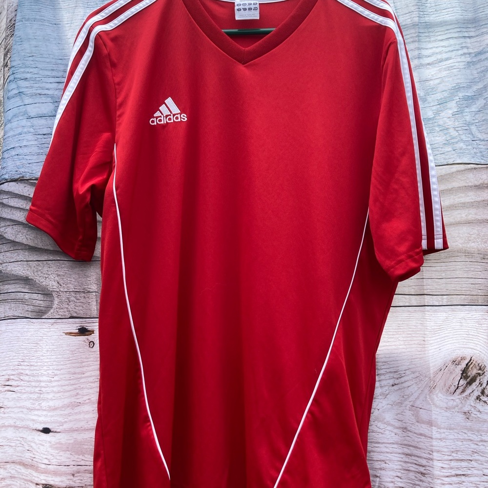 Adidas climate lite shirt red large